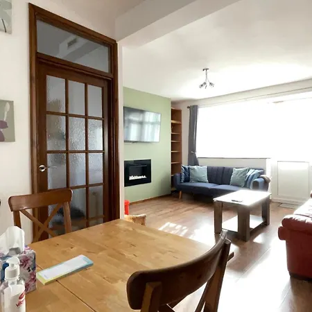 2 Bedrooms 2 Stations London Exterior photo