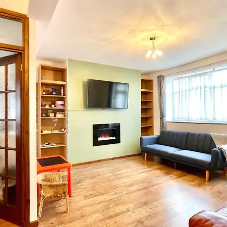 2 Bedrooms 2 Stations London Exterior photo
